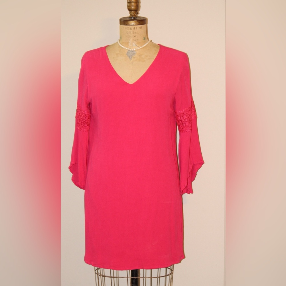 Women’s Pink wing sleeve dress - size 10 - Cato